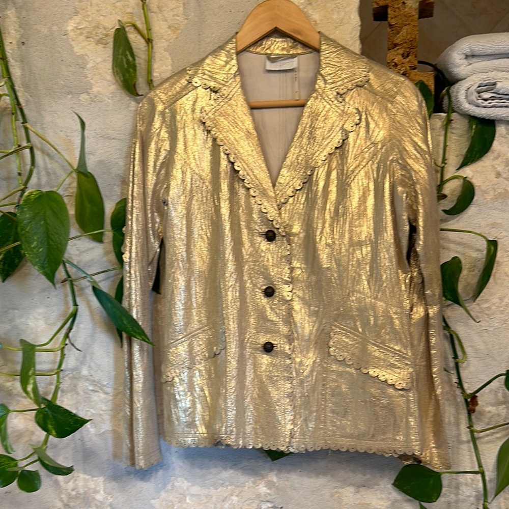 Metallic Gold Blazer with Structured Fit and Luxurious Material